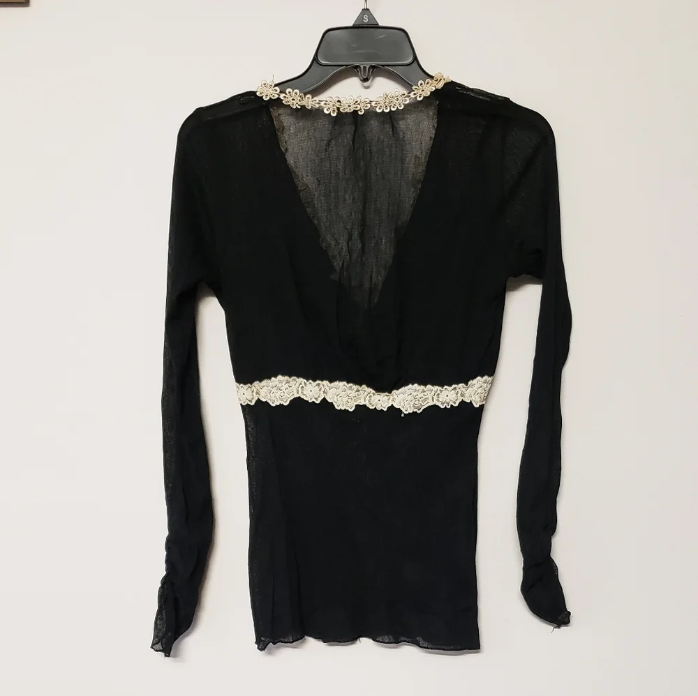 Top - Picture 2 of 3